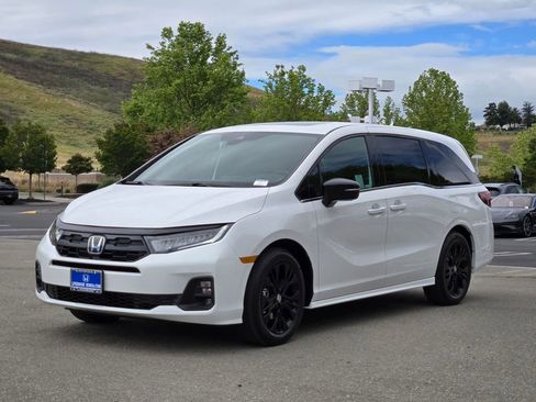 New 2026 Honda Odyssey Sport-L image 8