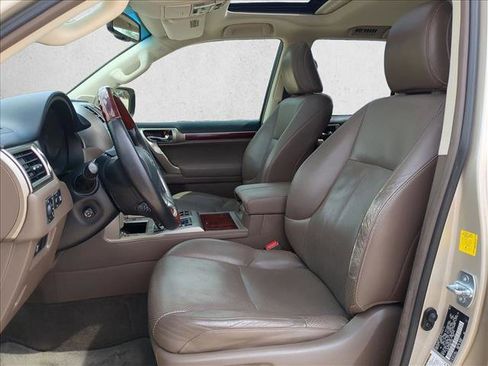 Used 2011 Lexus GX 460 w/ Comfort Plus Pkg image 17