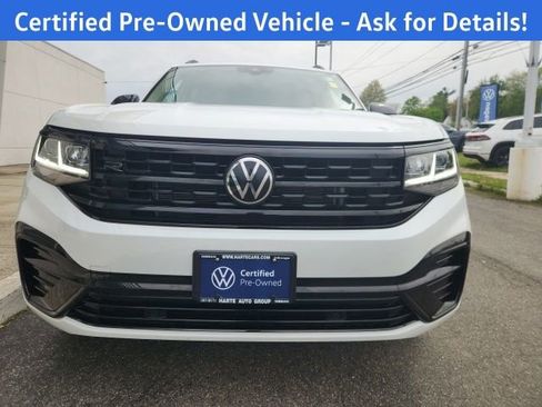 Certified 2023 Volkswagen Atlas SEL R-Line AWD/4WD image 4