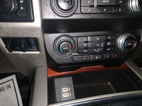 Used 2019 Ford F250 King Ranch w/ King Ranch Ultimate Package image 18