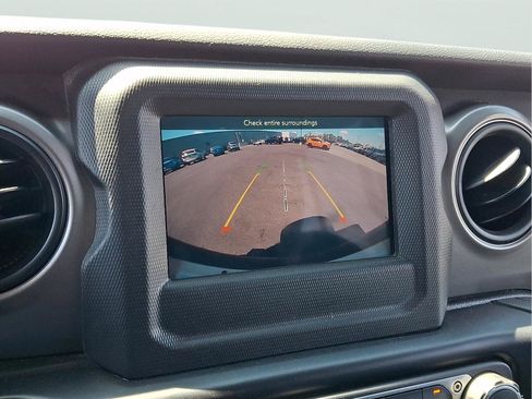 Used 2022 Jeep Wrangler Unlimited Sport AWD/4WD image 44