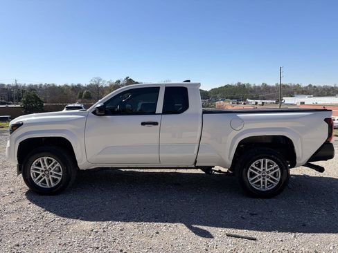Used 2025 Toyota Tacoma SR w/ Towing Package image 25