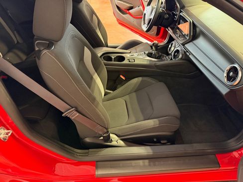 Used 2016 Chevrolet Camaro SS RWD image 24