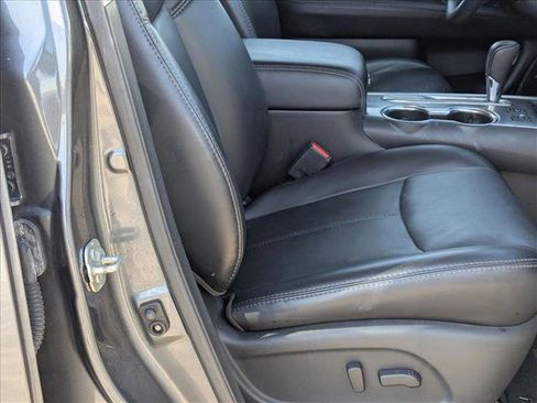 Used 2019 Nissan Pathfinder SL image 19