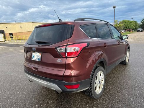 Used 2018 Ford Escape SE w/ SE Sync 3 Package AWD/4WD image 8