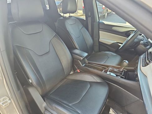 Certified 2023 Jeep Compass Limited image 10