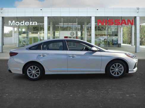 Used 2019 Hyundai Sonata ECO FWD image 4
