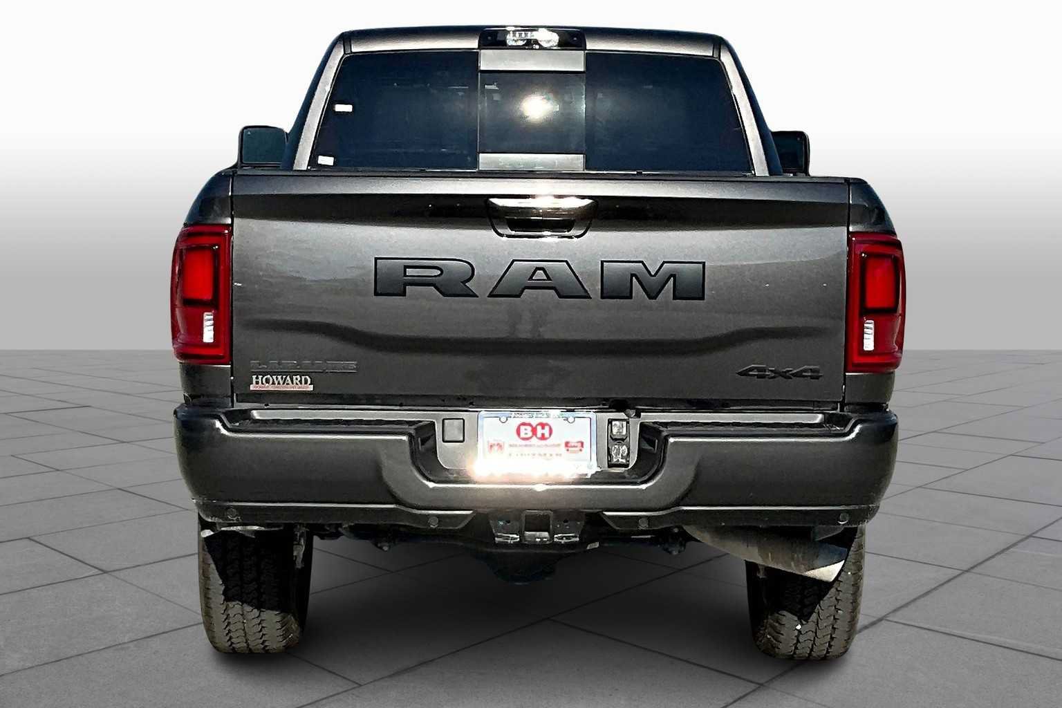 Used 2025 RAM 2500 Laramie AWD/4WD image 5