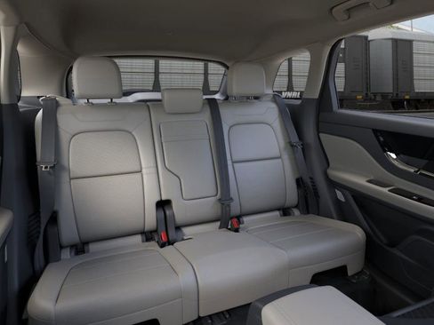 New 2026 Lincoln Corsair Reserve image 33