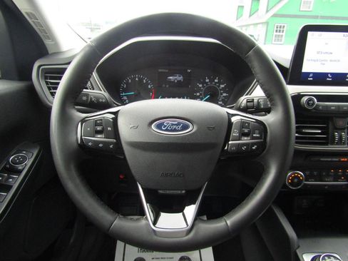 Used 2022 Ford Escape SE w/ Cold Weather Package AWD/4WD image 14