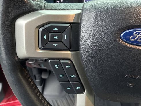 Used 2021 Ford F350 Lariat image 34