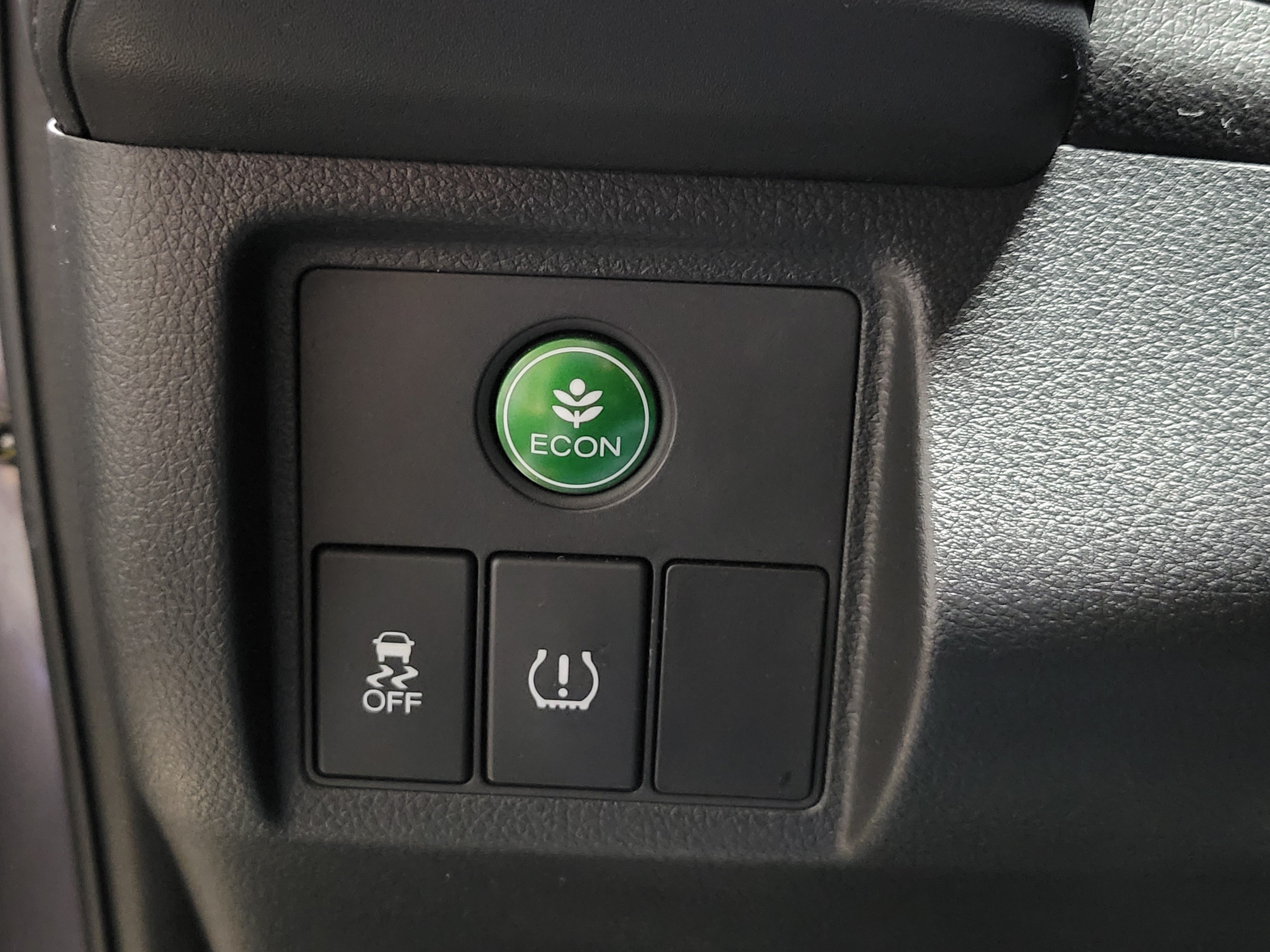 Certified 2021 Honda HR-V LX image 30