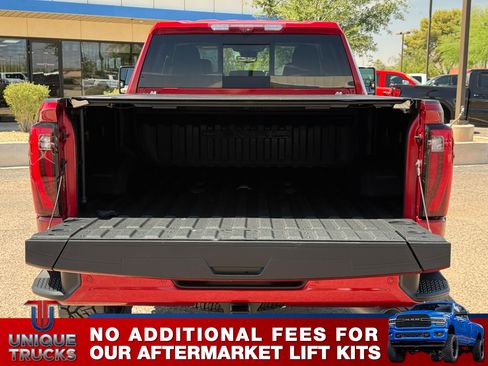 Used 2024 GMC Sierra 2500 Denali w/ Denali Reserve Package AWD/4WD image 7