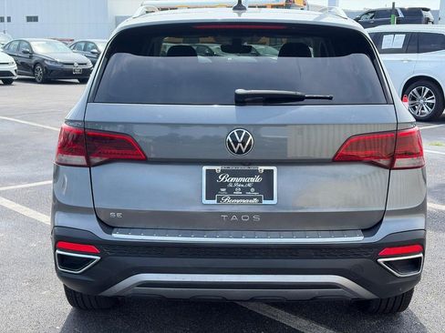 Used 2023 Volkswagen Taos SE w/ Black Wheel Package FWD image 6