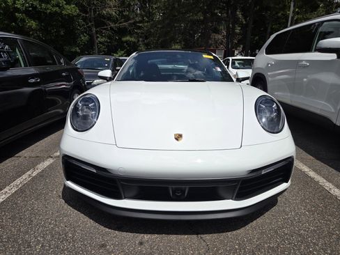 Used 2020 Porsche 911 Carrera 4S AWD/4WD image 2
