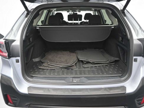 Used 2022 Subaru Outback Premium AWD/4WD image 7