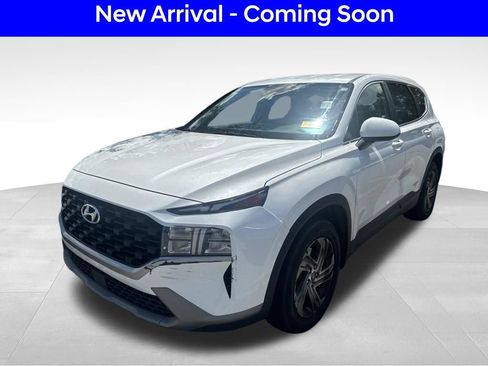 Used 2022 Hyundai Santa Fe SE FWD image 2