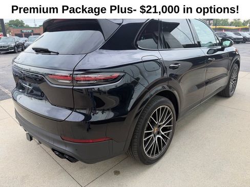 Used 2020 Porsche Cayenne E-Hybrid w/ Premium Plus Package AWD/4WD image 4