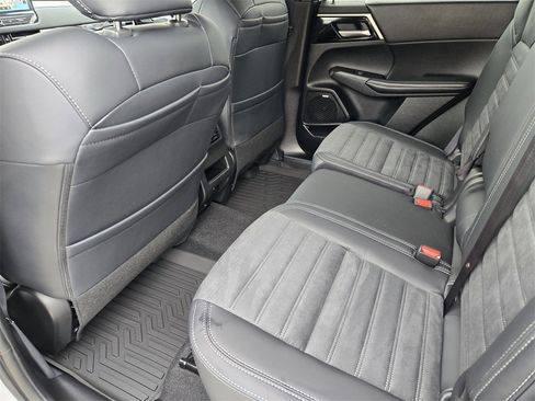 New 2026 Mitsubishi Outlander Trail Edition image 22