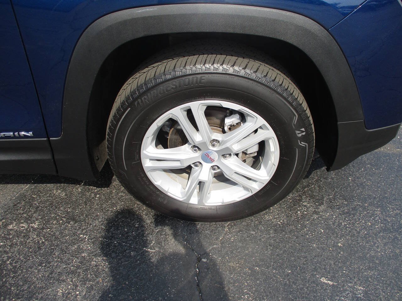 Used 2023 GMC Terrain SLE w/ Driver Convenience Package AWD/4WD image 3