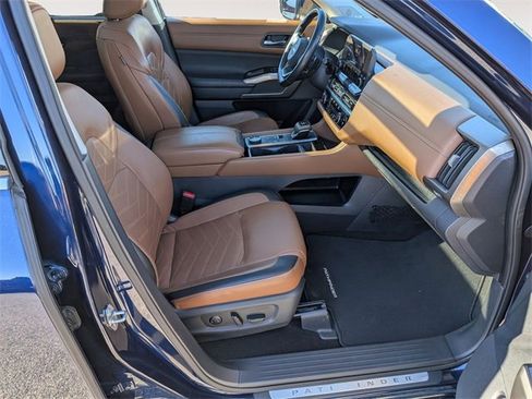 Certified 2023 Nissan Pathfinder Platinum w/ Cargo Package image 33