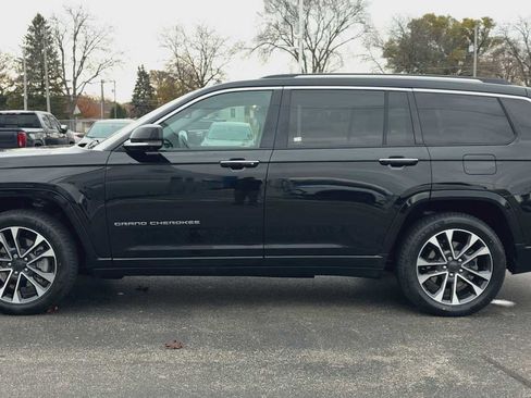 Used 2022 Jeep Grand Cherokee L Overland w/ Advanced Protech Group III image 5