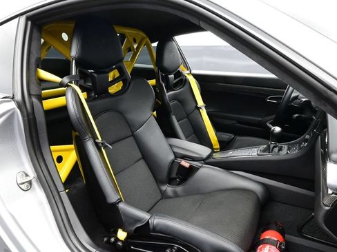 Used 2018 Porsche 911 GT3 RWD image 13