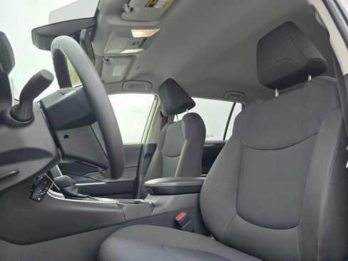Certified 2025 Toyota RAV4 LE image 21