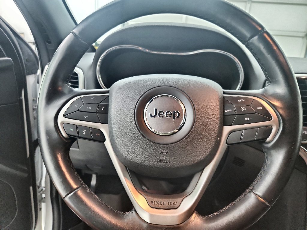 Certified 2021 Jeep Grand Cherokee Laredo AWD/4WD image 24