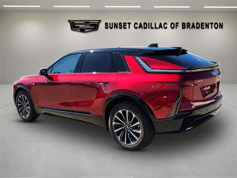 New 2025 Cadillac Lyriq Sport RWD image 5
