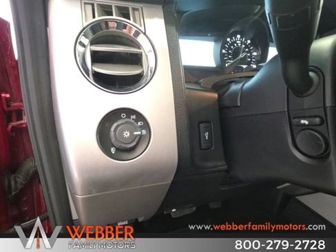 Used 2016 Ford Expedition Limited w/ Equipment Group 301A AWD/4WD image 17