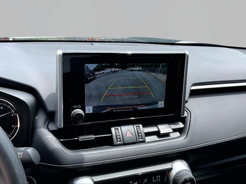 Used 2023 Toyota RAV4 XLE Premium FWD image 27