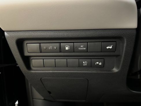 Used 2024 Mitsubishi Outlander 4WD Plug-In Hybrid image 10