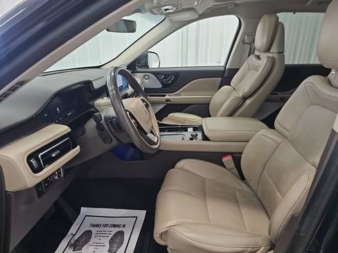 Used 2022 Lincoln Aviator Reserve w/ Equipment Group 201A AWD/4WD image 9