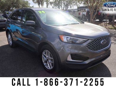 Used 2024 Ford Edge SEL image 5