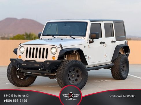 Used 2017 Jeep Wrangler Unlimited Sport w/ Connectivity Group AWD/4WD image 1