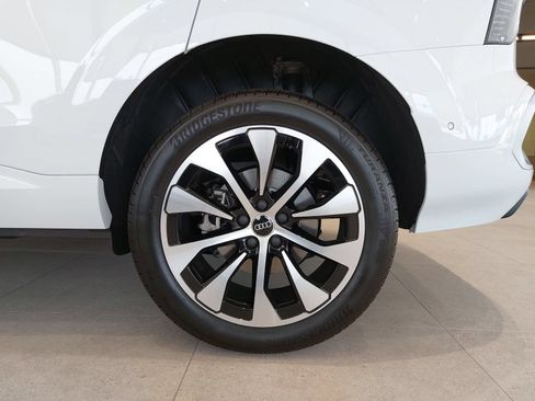 New 2026 Audi Q3 quattro 2.0T AWD/4WD image 37