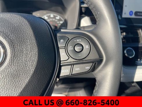 Used 2024 Toyota Corolla SE w/ SE Package image 28