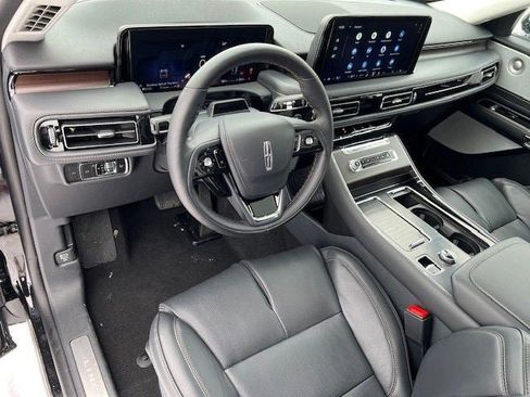 New 2026 Lincoln Aviator Reserve image 18