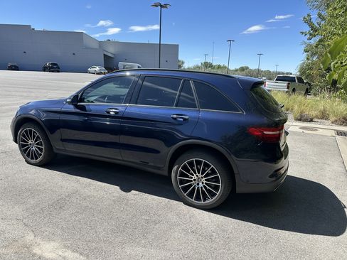 Certified 2019 Mercedes-Benz GLC 300 4MATIC image 4