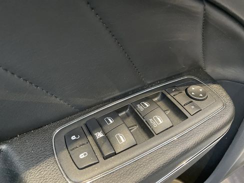 Used 2022 Dodge Charger SRT Hellcat w/ Harman/Kardon Audio Group RWD image 19