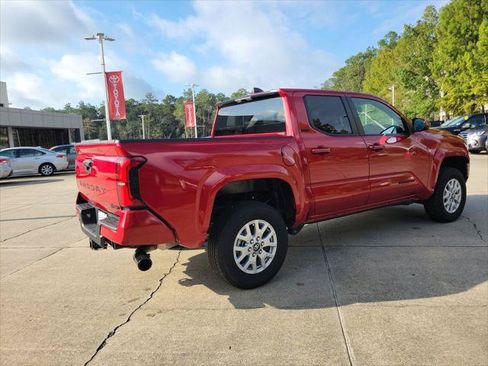 Certified 2026 Toyota Tacoma SR5 AWD/4WD image 7