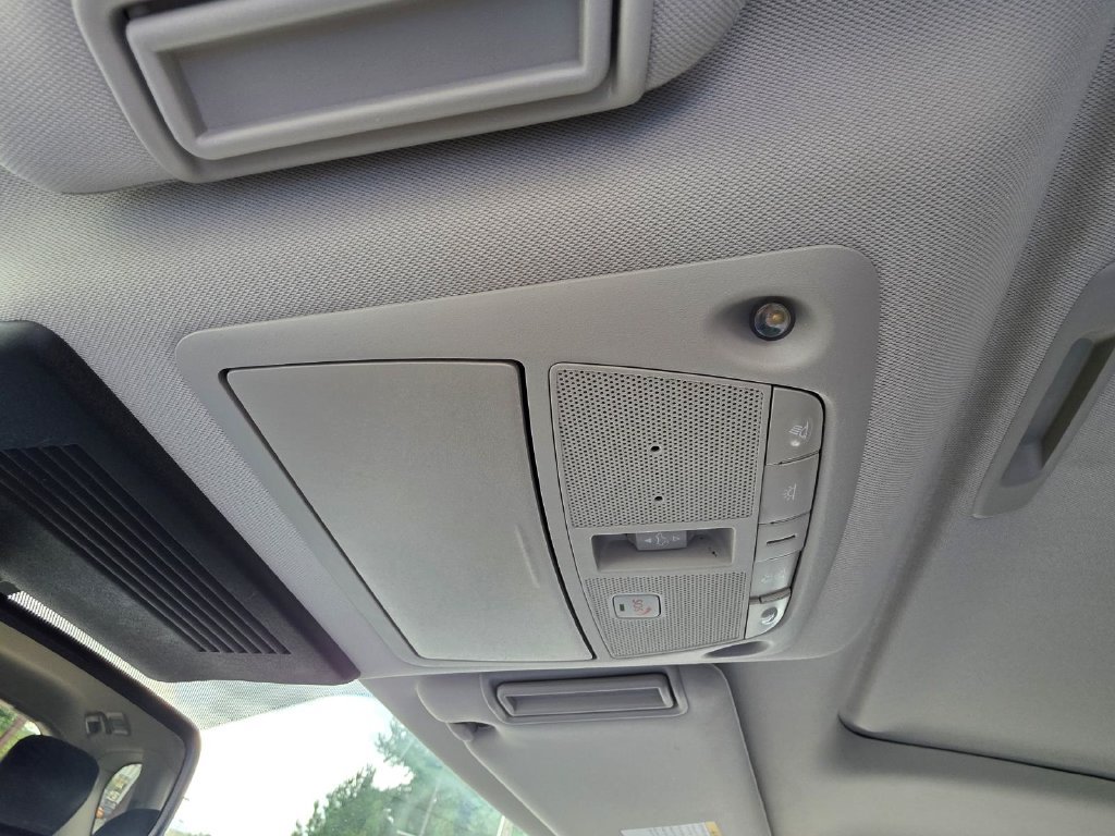 Used 2024 Nissan Armada SL w/ Captain's Chairs Package RWD image 31
