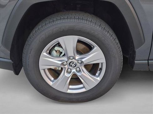 Used 2025 Toyota RAV4 XLE w/ Convenience Package AWD/4WD image 9