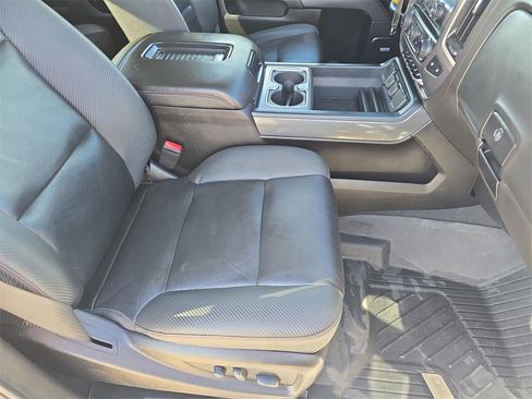 Used 2019 GMC Sierra 2500 SLT w/ Duramax Plus Package image 10