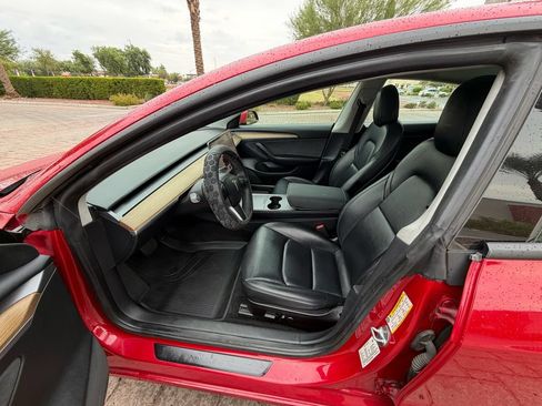 Used 2022 Tesla Model 3 RWD image 9