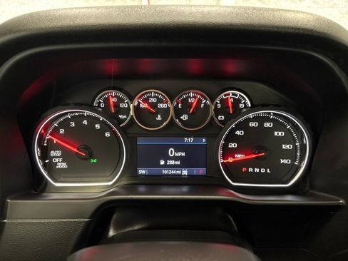 Used 2020 Chevrolet Silverado 1500 LT Trail Boss AWD/4WD image 38