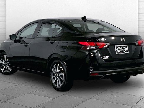 Used 2025 Nissan Versa SV FWD image 11