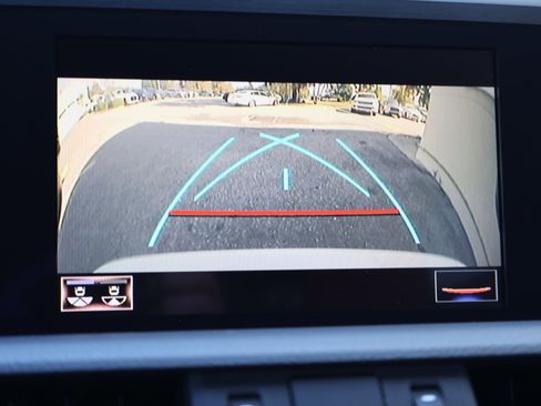 Used 2021 Lexus ES 350 F Sport image 4