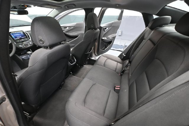 Used 2024 Chevrolet Malibu LT FWD image 30